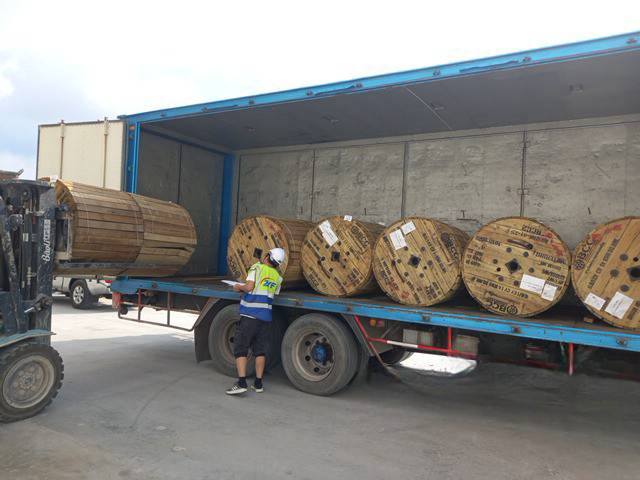 CAP Logistics 10 Wheels Truck Work 6