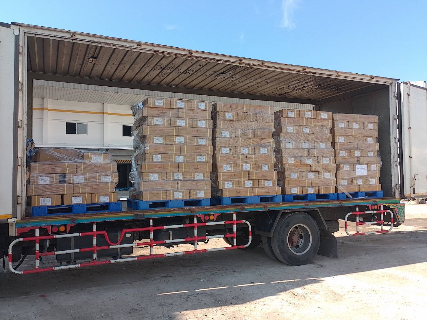 CAP Logistics 6 Wheels Truck Work 1