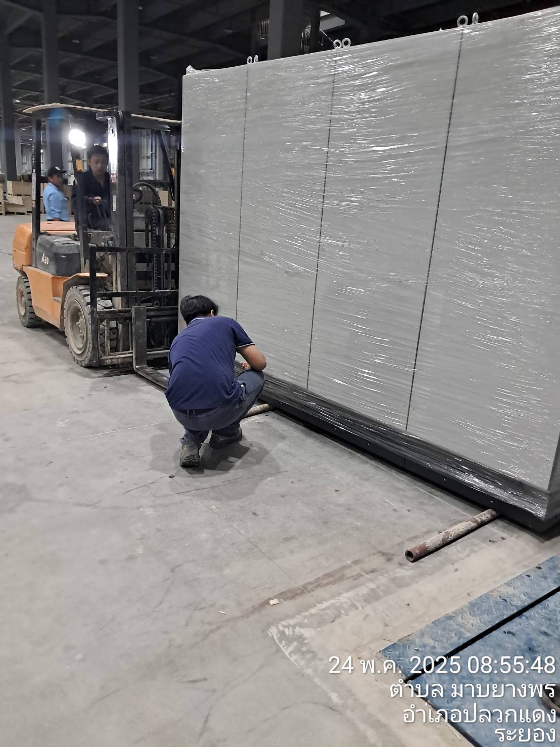 CAP Logistics Forklift Truck Work 1