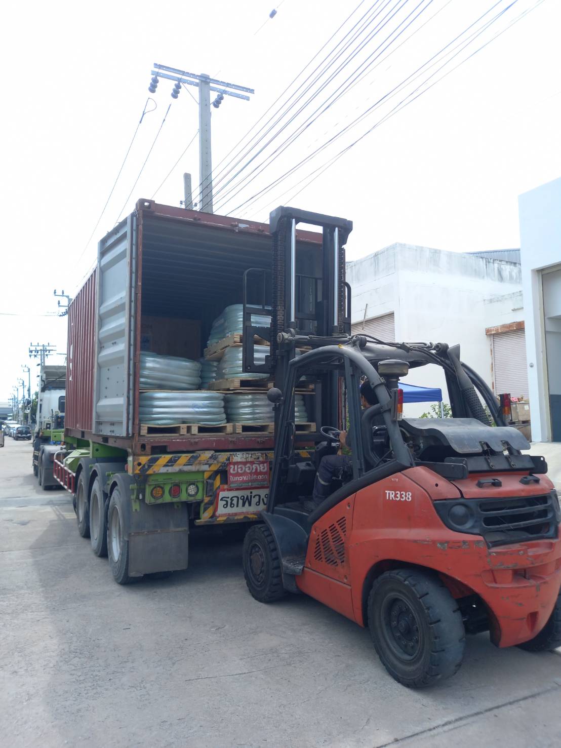 CAP Logistics Forklift Truck Work 4