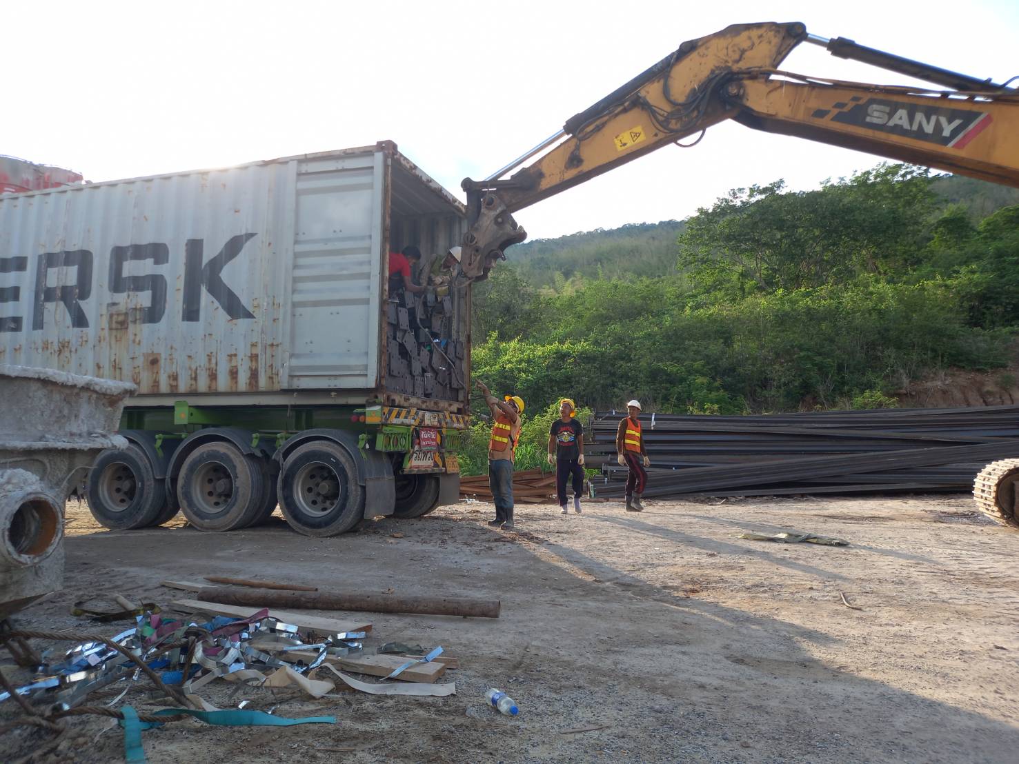 CAP Logistics Trailer Truck Work 2